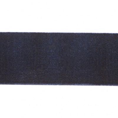 Лента бархатная нейлон, шир.25 мм, (упак. 45,7м), цв.180-т.синий - купить в Набережных Челнах. Цена: 800.84 руб.