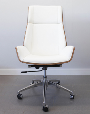 Кресло из натуральной кожи, каркас дерево арт. FX-BC06 - купить в Набережных Челнах. Цена 34 820.52 руб.